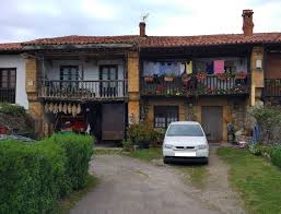 Reserva tu casa rural al mejor precio en esta completa guía de turismo rural. Comillas Cantabria Que Ver Turismo Rural Y Fotos Lonifasiko