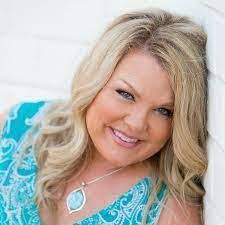 Kellie Blanton's Instagram, Twitter & Facebook