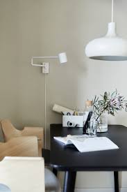 Dimme dein licht & sorge für unterschiedliche stimmungen. Ikea Deutschland Beleuchte Deinen Arbeitsplatz Mit Der Vaxjo Hangeleuchte Und Einer Wandleuchte So Hast Du Imme Beautiful Furniture Lisabo Table Home Decor