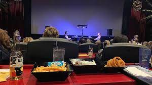 Hollywood blvd cinema atrodas woodridge. Hollywood Blvd Cinema 442 Photos 537 Reviews Cinema 1001 W 75th St Woodridge Il United States Restaurant Reviews Phone Number Menu Yelp