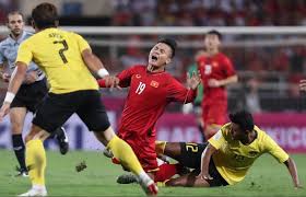 Dẫn của đội tuyển quốc gia việt nam trên nền tảng mxh facebook và youtube của vff channel & next sports. Ä't Viá»‡t Nam Vs Malaysia Quang Háº£i Tá»«ng Bá»‹ Ä'á»'ithá»§ Cháº·t Chem Tháº¿ Nao Tin Má»›i Thá»ƒ Thao