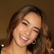 Lauren Tong's Instagram, Twitter & Facebook