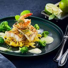 Erstklassige zutaten, hohe standards und immer neue kreationen, dafür steht sander gourmet seit vier jahrzehnten als leistungsstarker, innovativer partner für hotellerie und. Kochen Und Backen Mit Aldi Sud Fisch Trilogie Mit Limetten Champagnerschaum Einfach Und Schnell Selbst Zubereiten Mit Aldi Rezepte Zanderfilet Rezept Rezepte