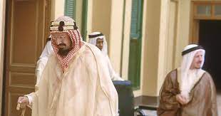 pin by trk141 on محمد بن سلمان saudi arabia culture cartoon memes culture