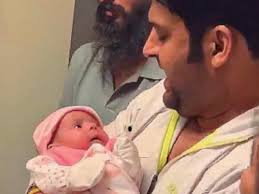 Ginni chatrath is an indian comedian and entrepreneur, she came in limelight to married with famous comedian kapil sharma in 2018. Photos Fans Share First Pictures Of Kapil Sharma Ginni Chatrath S Daughter On Social Media