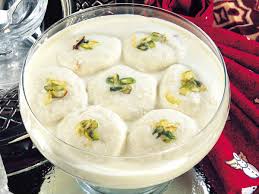 This rich dessert is usually prepared on special occasions and is served after meals. à®¤ à®ª à®µà®³ à®¸ à®ª à®·à®² à®°à®šà®®à®² à®¯ à®° à®š à®ª Diwali Special Rasmalai Recipe In Tamil Tamil Boldsky