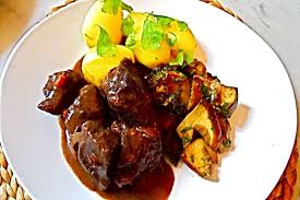 Recette De Boeuf Bourguignon Traditionnel Facile Et Rapide Recette Recette Boeuf Bourguignon Boeuf Bourguignon Traditionnel Recette Boeuf