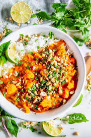 Cauliflower Sweet Potato Coconut Curry Aberdeen S Kitchen Recipe Vegan Curry Recipes Sweet Potato Coconut Curry Curry Recipes