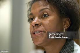 14 Leslie Weldon Stock Photos, High-Res Pictures, and Images