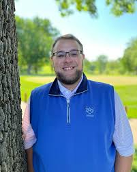 🌟MEET THE TEAM🌟 My name is Jon Roberson. I am the Assistant Golf  Professional at Quincy Country Club. I grew up in Wentzville, Missouri. I  played