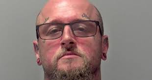 Robert Mayhew of Stowmarket jailed for knife threaten