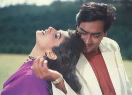 Pin By Shekhar Tupare On Jaan In 2020 Movies People Videos Beautiful Bollywood Actress