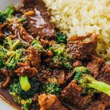 Place the beef in a 6 quart electric pressure cooker. Instant Pot Beef And Broccoli With Keto Option Savory Tooth