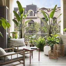 In questo articolo troverai consigli e spunti per ragionare su come ottimizzare gli spazi e come arredare un balcone piccolo e stretto per renderlo. 10 Idee Per Arredare Un Terrazzo Da Sogno Ma Con Un Piccolo Budget Abitacomo