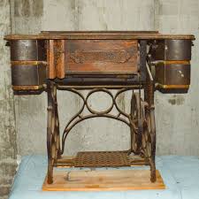Antique Sewing Table With Cast Iron Base By Standard Ebth Interesting Antique Standard Sewing Machine Sewing Table Antique Sewing Machines Antique Sewing Table