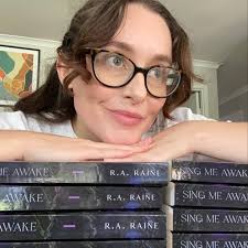 LIVE ON GOODREADS! ADD TO YOUR "WANT TO READ" TODAY! IT'S A FAIRYTALE  RETELLING... WHERE RAPUNZEL MEETS ROBIN HOOD! (PSST, AND HE'S A DRAGON  SHIFTER! 👀) 💘 PRE-0RDER IS LIVE! 💘 🔗