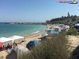 Vand pensiune 8 camere in statiunea 2 mai, constanta situata la o distanta de 200 de m de plaja. Plaja Statiunii 2 Mai Trecator Prin Lume