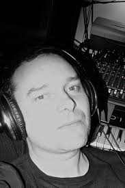 Gary Lloyd (4) Discography: Vinyl, CDs, & More