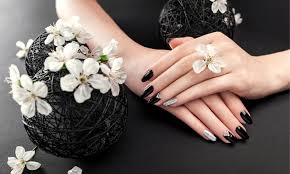 O Nas Paznokcie Tytanowe Titanium Nails Studio