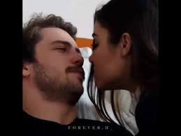 It stars hande erçel as hayat uzun, and burak deniz as murat sarsılmaz. Hande Ercel Hot Kiss Youtube