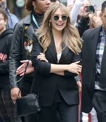 Welcome to simply elizabeth olsen at simplyelizabetholsen.com! Elizabeth Olsen S Net Worth Height Sexy Feet And Legs