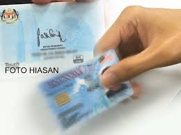 Dan salah satu yang terjadi kepada saya adalah disebabkan. Polis Berhak Tahan Individu Tak Bawa Kad Pengenalan