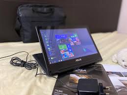 Laptop asus 12 inch yang satu ini juga didesain dengan bobot yang tergolong ringan, yaitu hanya 1,2 kg saja. Laptop Tablet 2 In 1 Asus Tp300l Flip 360 Electronics Computers Laptops On Carousell