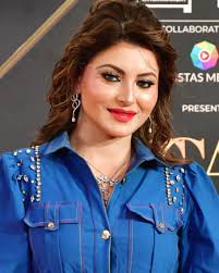 Gordon E. Sawyer Oscar winner Ed Catmull holds his statuette backstage at  the 81 Picture # 86554