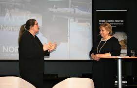 Последние твиты от erna solberg (@erna_solberg). Prime Minister Erna Solberg Joins Youth Debate At High North Dialogue