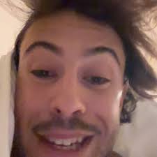 Et voilà DA PAWA c’est finit pour moi 🥹 vraiment une de mes meilleures  aventures ✨ j’ai pris tant de plaisir à tourner ce programme et encore plus  de plaisir à lire vos réactions tous les soirs ça va ...