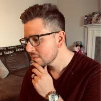 40+ perfiles de «Anaya Jr»