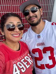 Jennifer Vela (@JenVela98)