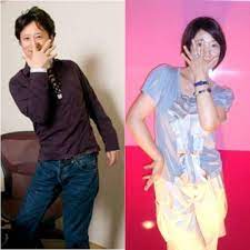 He doesn't appear to have a wife or children. Hirohiko Araki And His Wife Asami Araki Doing Jonathan S Pose D Mudalads