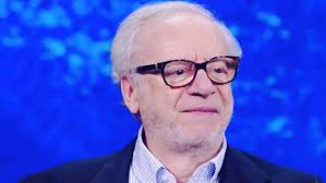 February 20, 1937 in milan, lombardy, italy: Johnny Dorelli Chi E Eta Oggi Figli Moglie Canzoni