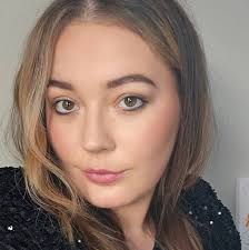 1. Green Veggie & Egg Plate 🥦🥚 Ingredients: 🥦 Steamed broccoli 🌱 Fresh  green beans 🥚 2 boiled eggs, halved Instructions: Arrange broccoli, green  beans, and eggs