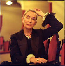 Скромная воспитательница детского сада мечтала писать детективы. Vogue Etiket Pravila Svetskogo Vyhoda S Tatyanoj Polyakovoj Vogue Ukraine Vogue Ua