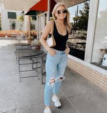 Check Out This Look I Found On Liketoknow It Http Liketk It 2f9vn Download The Liketoknow It App To See In 2020 Fashion Passion For Fashion Mom Jeans