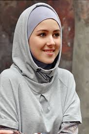 fame dubai home famedubai magazine your daily dose of lifestyle shopping trends in uae hijab style casual hijab fashion hoodie hijab