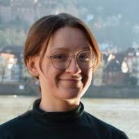 100+ profiluri „Jasmine”