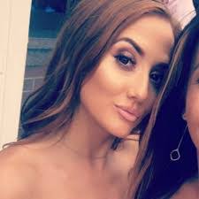 Kiara Lawton's Instagram, Twitter & Facebook