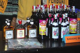 Nonton online berita dan info minuman keras terupdate hanya di vidio. Polisi Amankan Ribuan Botol Miras Dari Sebuah Gudang Di Sukabumi