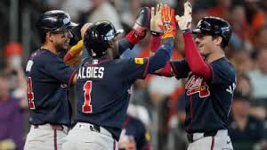Yaz's clutch homer helps Braves clinch NL East title