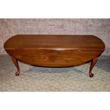 Queen anne style cherry veneer drop leaf coffee table : Vintage Ethan Allen Queen Anne Style Cherry Drop Leaf Coffee Table Chairish