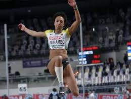 20 yaşındaki armand duplantis, tam 26 yıl sonra, çıtayı 6.15'e çıkararak, eski açık hava rekorunu tarihe gömdü. Leichtathletik Themenseite