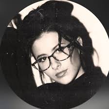 Hello! Hairstylist here if you're looking to get your holiday hair done I  can help you. I specialize in lived in hair color and blonding. I am  located at pr partners in