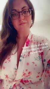 Kristin Gochenour's Instagram, Twitter & Facebook