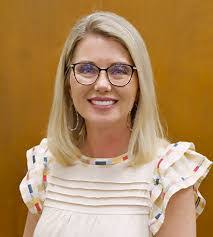 Amy Melson's Instagram, Twitter & Facebook