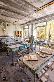 Die stadt und region tschernobyl (ukrainisch чорнобиль), durch die nuklearkatastrophe am 26. Tschernobyl Tschernobyl Prypjat Urbex Lost Place Mittelschule 10 Jpg Tschernobyl Und Prypjat Pr Abandoned Places Old Abandoned Buildings Abandoned Houses