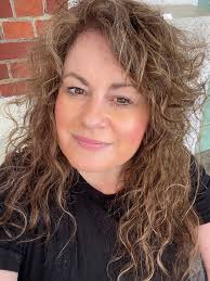 You took her out of her comfort zone to damage her again, you're a weirdo  💯