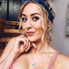 Katrina Capps's Instagram, Twitter & Facebook